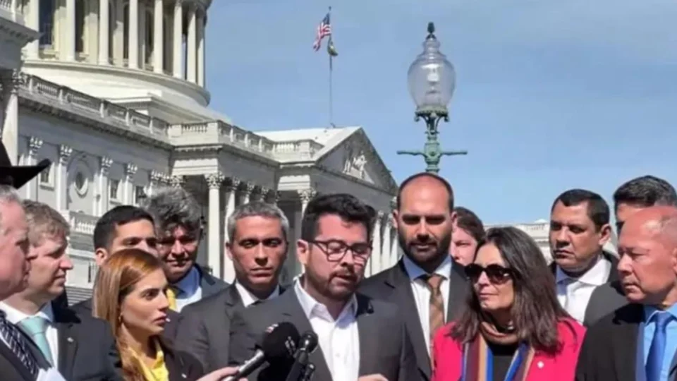 Nos EUA, Paulo Figueiredo expõe ‘perseguição em massa’ no Brasil