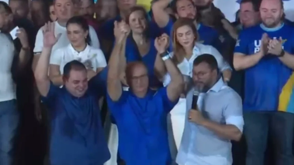 ‘Juntos na caminhada’: Wilson apresenta e agradece Menezes na posse de Cidade no União Brasil