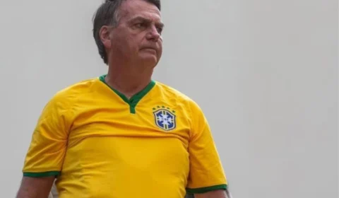 Bolsonaro e outros líderes conservadores elogiam atitude confrontacional de Elon Musk