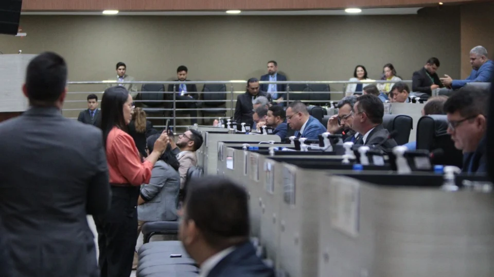 Vereadores aprovam unificação da data-base dos servidores públicos municipais