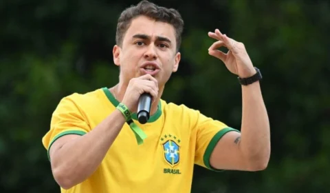 Negar perseguição jurídica contra aliados de Bolsonaro é ingenuidade ou má-fé, diz Nikolas