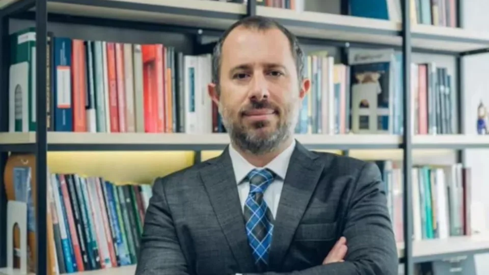 Novo aciona Justiça e pede afastamento do ministro da CGU