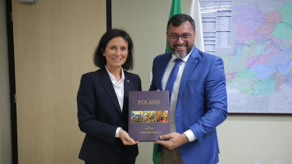 Wilson apresenta mercado de carbono e iniciativas sustentáveis do AM à embaixadora polonesa
