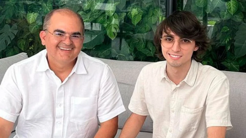 Nicolau se filia ao PSDB e agita cena política de Manaus com rumores de que pode ser vice de Amom
