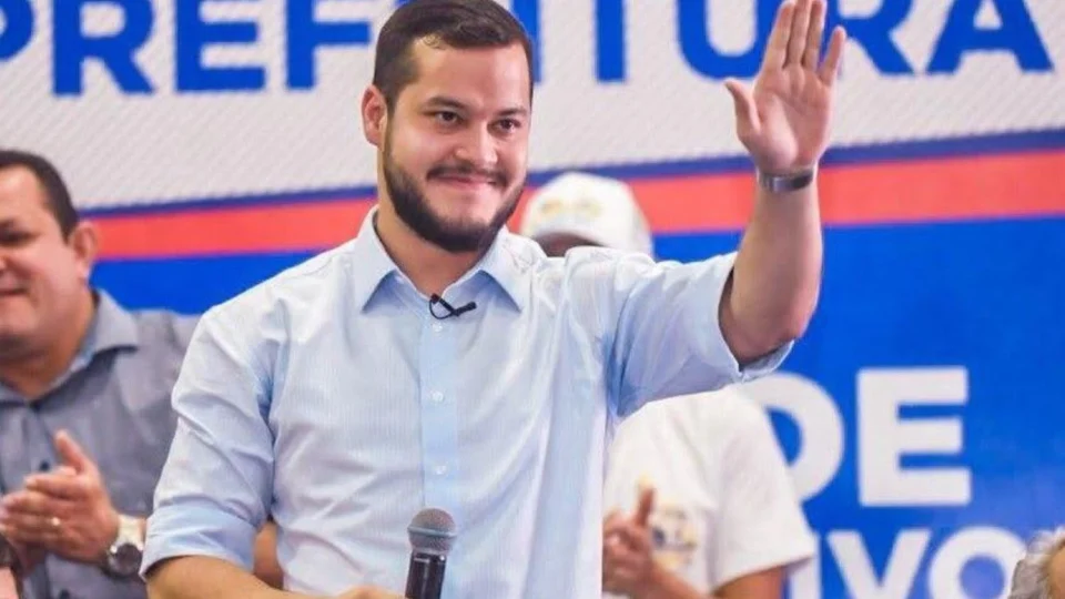 TRE-AM rejeita ação que pedia cassação de mandato do deputado Adail Filho