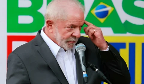 Governo Lula suspende publicidade no X após embates entre Moraes e Musk