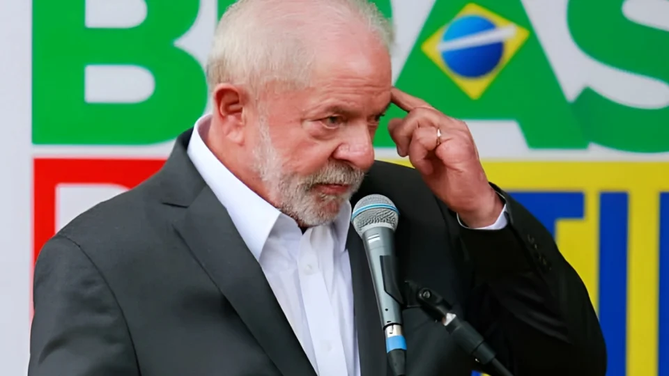 Governo Lula suspende publicidade no X após embates entre Moraes e Musk