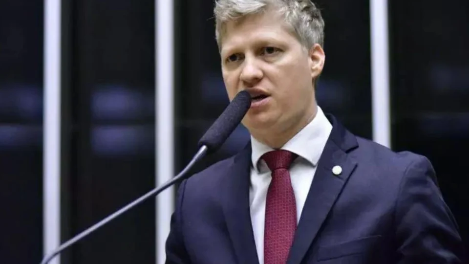 Manifesto acusa STF de tentar barrar notícias em segredo