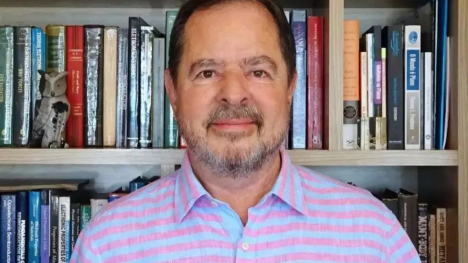 Justiça afasta ex-ministro petista do conselho de administração da Petrobras