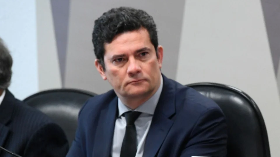 Juíza pede vista e julgamento sobre cassação de Moro é suspenso