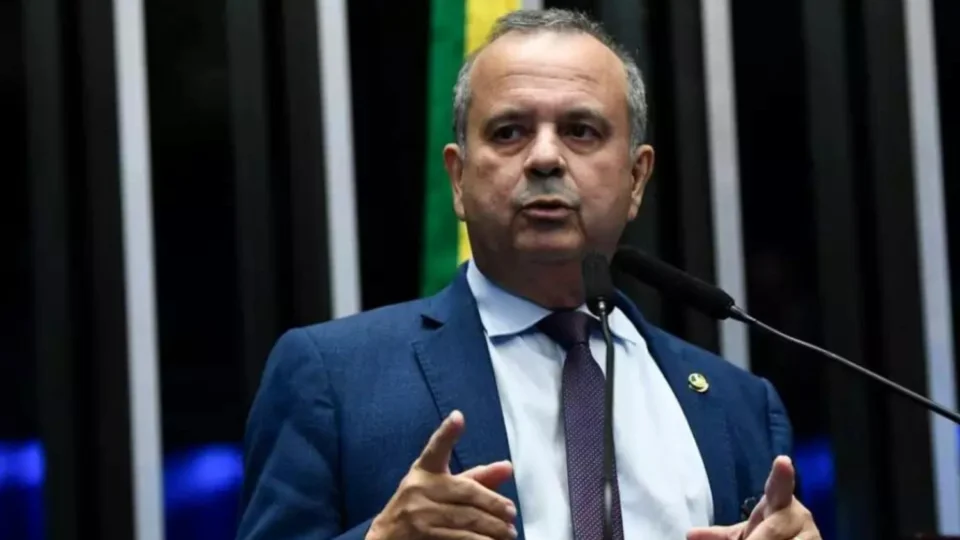 Líder da oposição diz que ação da OAB ‘visa amordaçar e calar um deputado’
