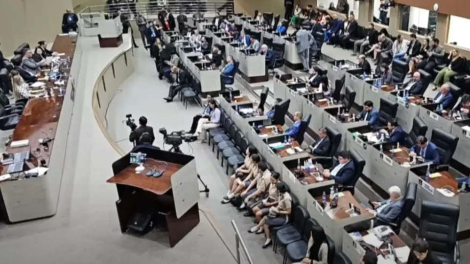 Câmara aprova nova autorização para empréstimo de R$ 580 milhões da prefeitura