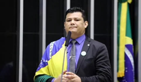 Câmara dos Deputados convoca diretores da PF para explicar detenção de jornalista português