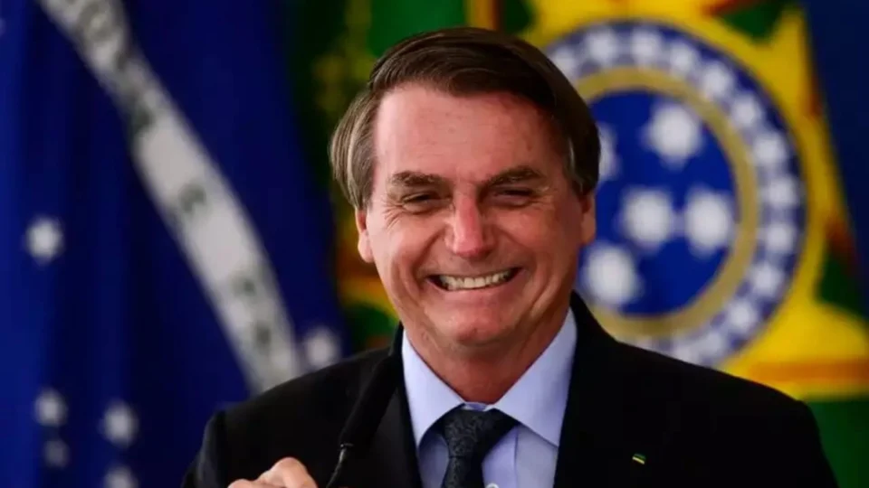 PGR não vê motivos para prender Bolsonaro por estadia em embaixada