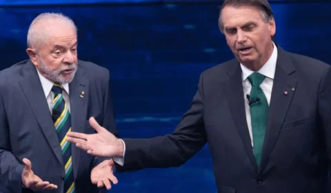 TSE multa Lula em R$ 250 mil por propaganda contra Bolsonaro