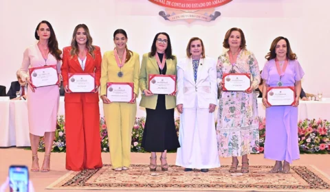 TCE-AM homenageia personalidades femininas em lançamento da Ouvidoria da Mulher