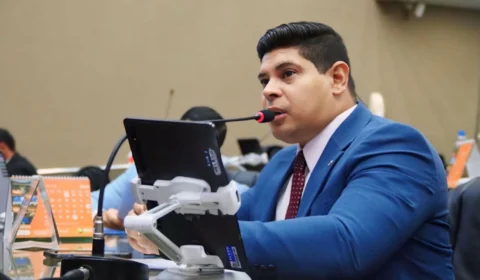 Garantia de até dois acompanhantes para autistas nas unidades de saúde é aprovada na Aleam