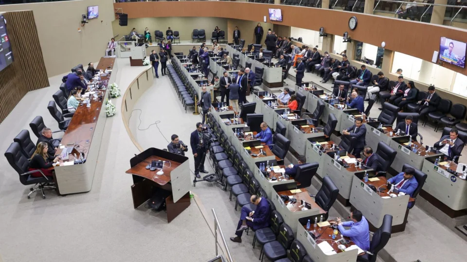 Desembargador acata pedido de William Alemão e manda suspender votação sobre empréstimo de R$ 580 mi