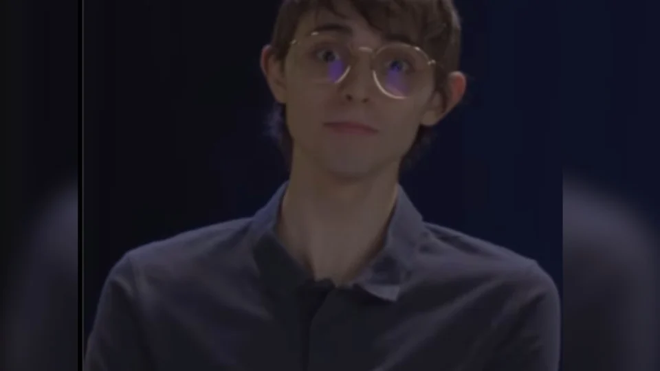 ‘Não crio confusões, elas aparecem’, diz Amom em meio a embate Prefeitura