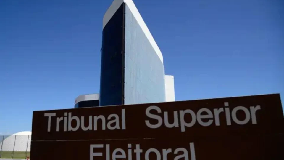 Investigação de site português expõe rede de censura no Brasil