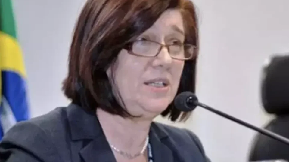 Presidente da Petrobras é demitido em meio a disputa sobre dividendos