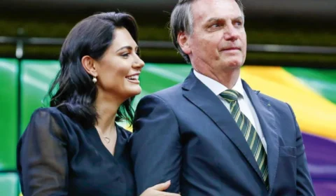Eleitores de Bolsonaro preferem Michelle a Tarcísio para enfrentar Lula, diz pesquisa