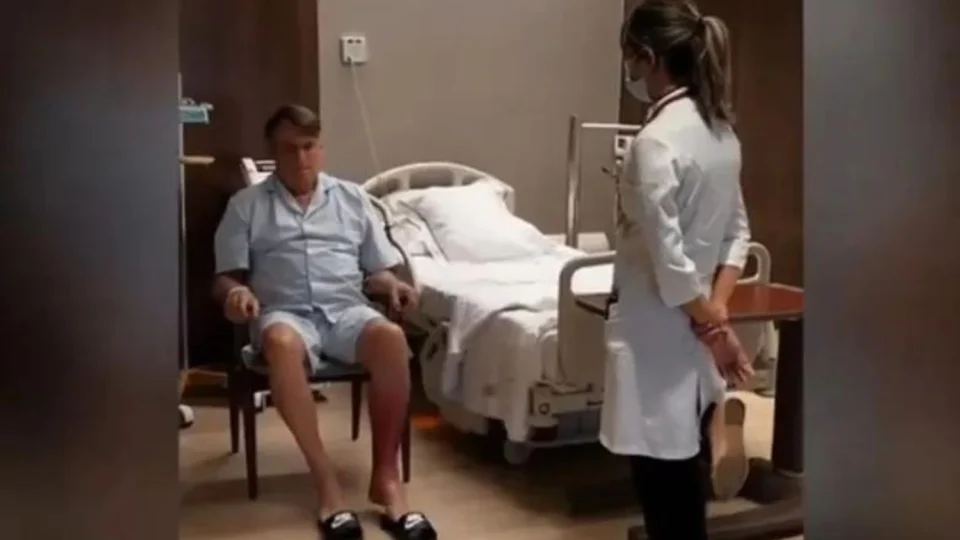 Internado há nove dias, Bolsonaro ainda não tem previsão de alta