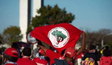 Câmara conclui votação de PL que pune MST e texto vai ao Senado