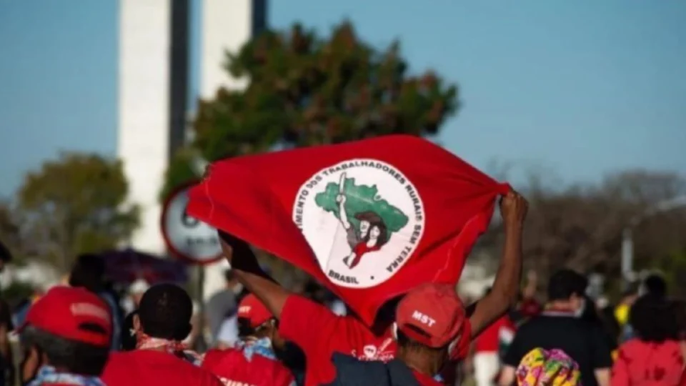 Câmara aprova projeto que pune com rigor invasores de terra