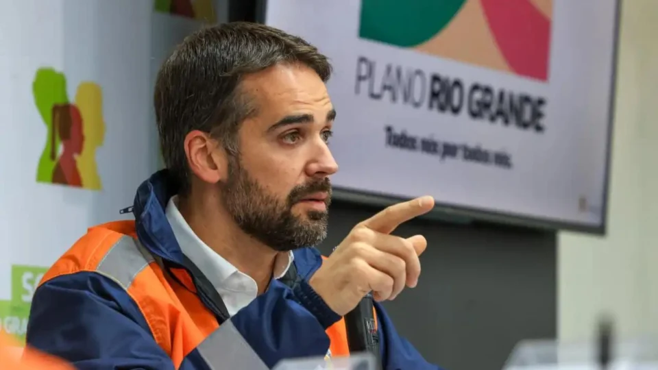 Eduardo Leite propõe adiamento das eleições no RS para “não atrapalhar reconstrução”