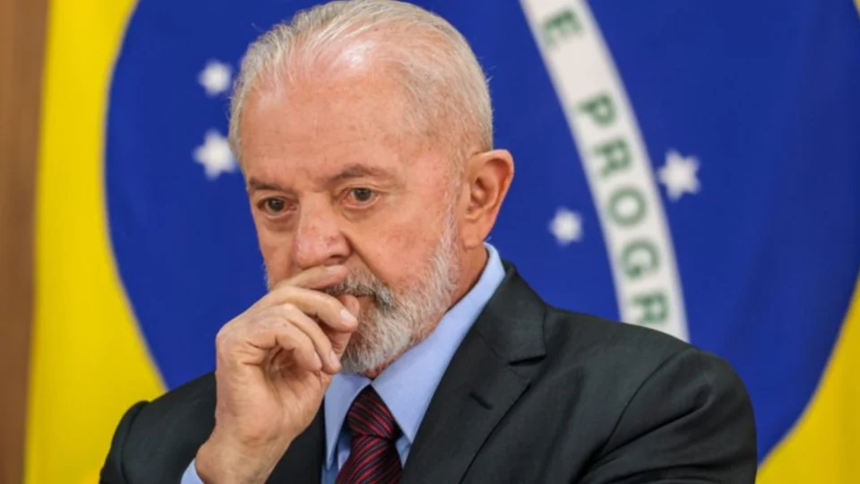 Pesquisa: Brasil está indo na direção errada com Lula, avaliam deputados federais