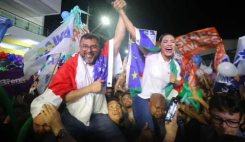 Ao lado de Wilson, Brena Dianná é oficializada pré-candidata a prefeitura de Parintins pelo União