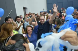 Therezinha Ruiz lança pré-candidatura a vereadora e declara apoio a Roberto Cidade