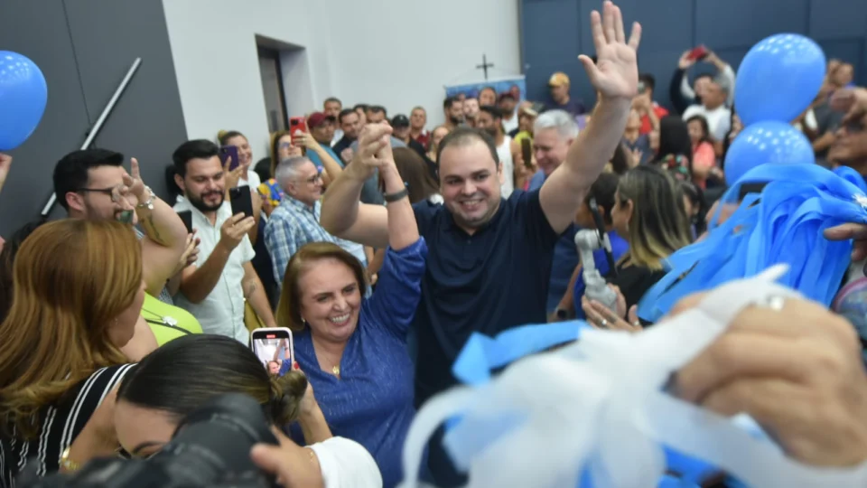 Therezinha Ruiz lança pré-candidatura a vereadora e declara apoio a Roberto Cidade