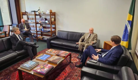 Governo uruguaio desmente Lula e mantem oferta de ajuda ao RS