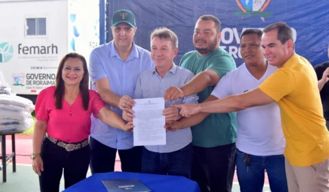 Governador e deputado Stélio Dener visitam obra de ponte no interior de Roraima