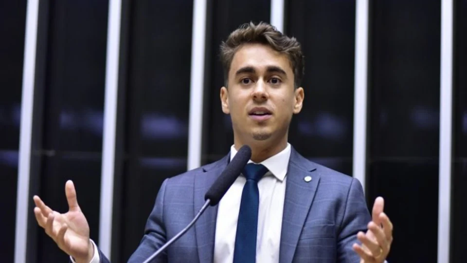 Nikolas é alvo de vídeo falso promovendo Internet da Starlink