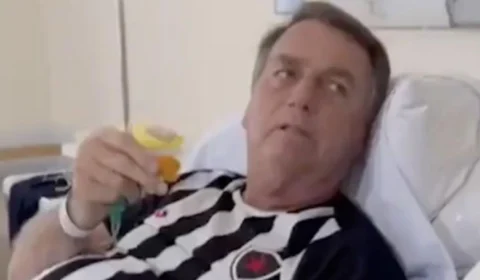 Bolsonaro segue estável e previne trombose venosa, diz boletim médico