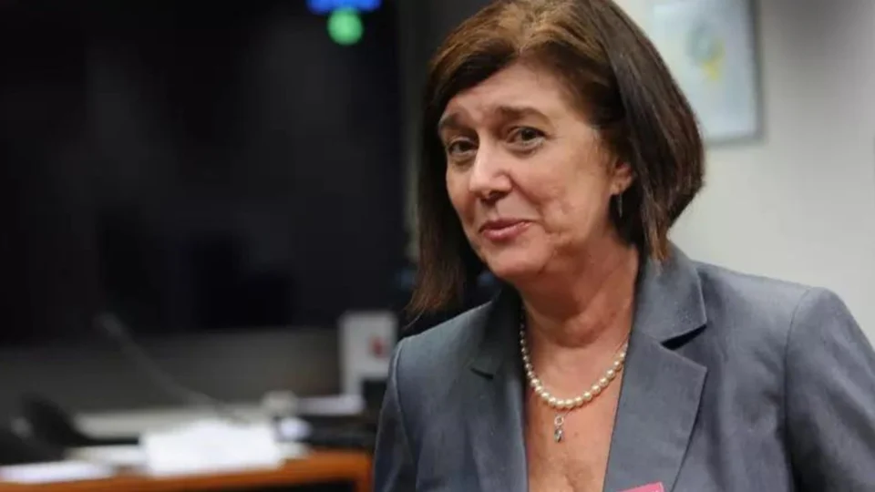 Lula demite Prates e põe ‘dilmista’ na Petrobras