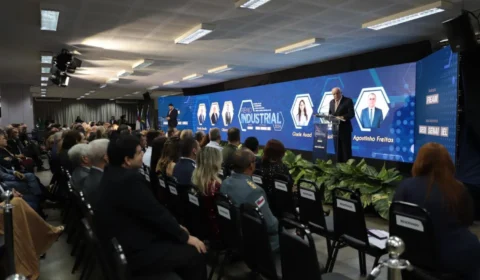 Empresários da indústria recebem homenagem da FIEAM e CNI em Manaus