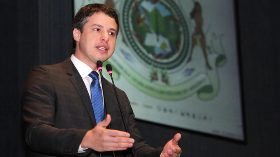 Aleam lamenta falecimento do ex-deputado Arthur Bisneto