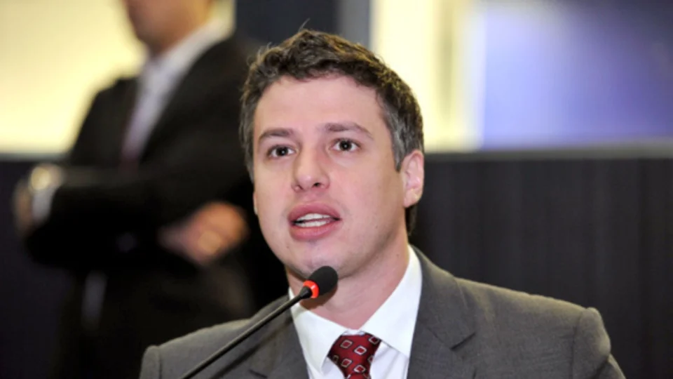 Velório de Arthur Bisneto será na Aleam, anuncia Roberto Cidade