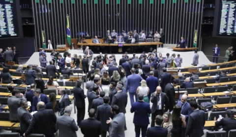 Congresso mantém decisão de Bolsonaro que veda censura nas redes