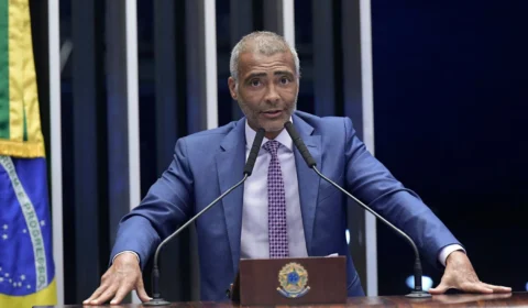 Empresário acusa Romário de envolvimento em esquema de corrupção