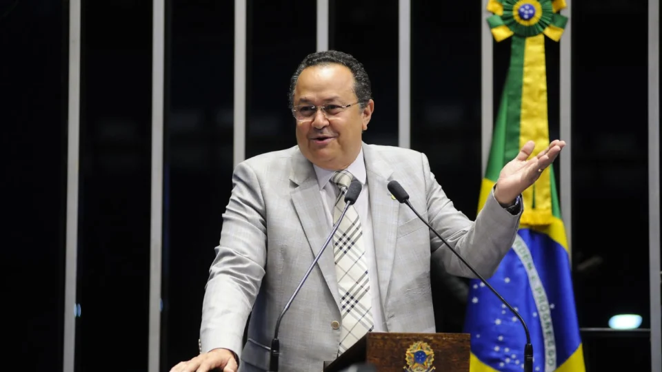 Em cima do muro, Silas Câmara diz que Republicanos só decidirá apoio em julho