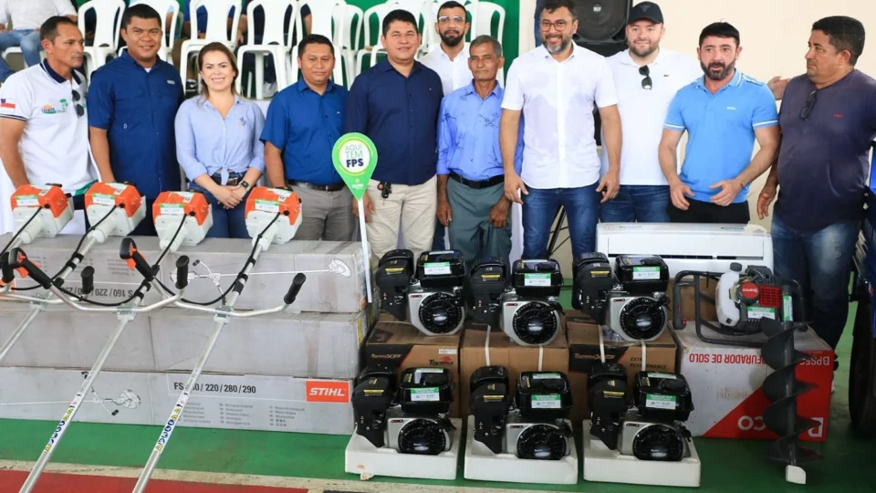 Em Marãa, Wilson Lima entrega R$ 814 mil em fomentos para setor primário