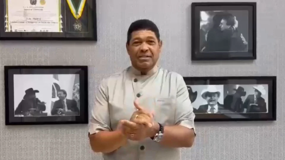 Vadelmiro Santiago profetiza que Alberto Neto ‘vai ser prefeito de Manaus’