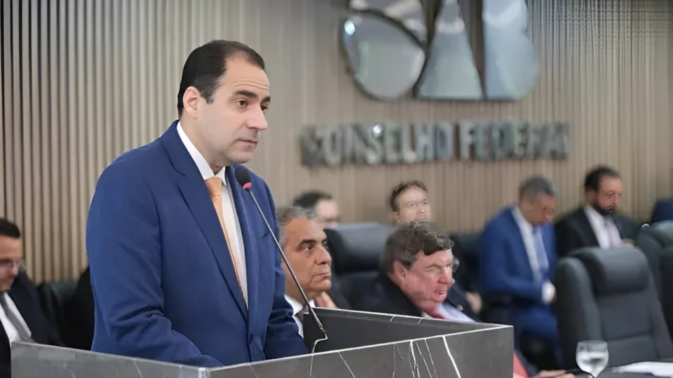 Advogado protocola pedido de afastamento do presidente da OAB