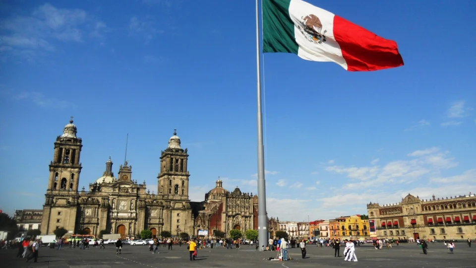 México realiza eleições e deve ter mulher presidente pela 1º vez