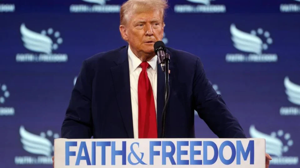 “Tomarei medidas históricas para derrotar a ideologia de gênero”, diz Donald Trump